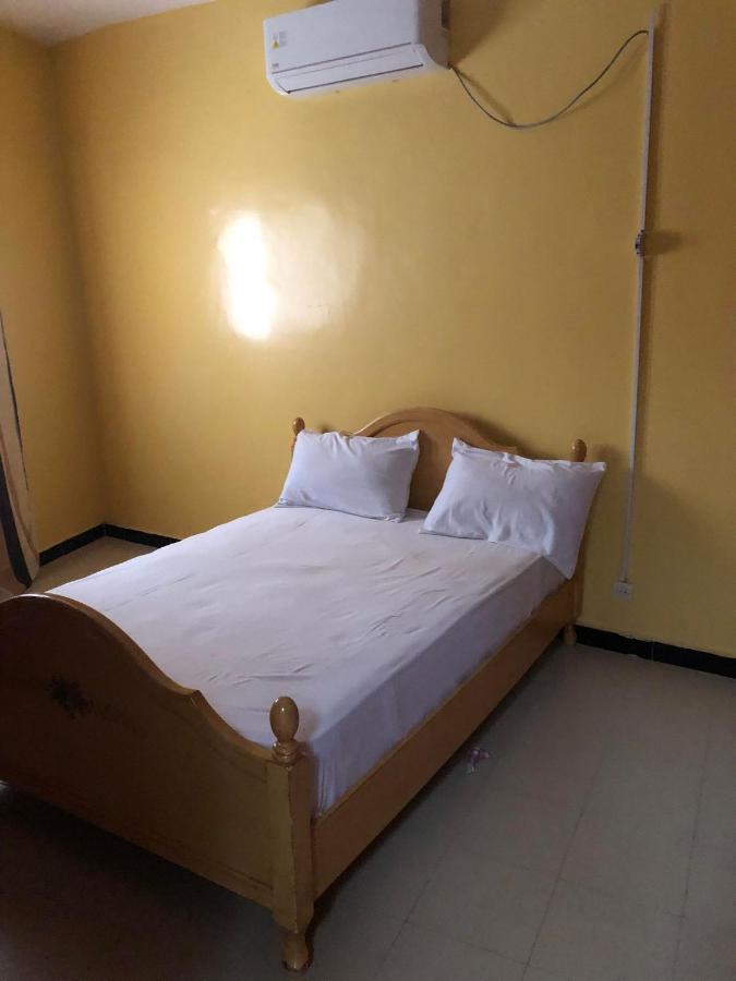 Les Signares Apartment Sor Екстериор снимка